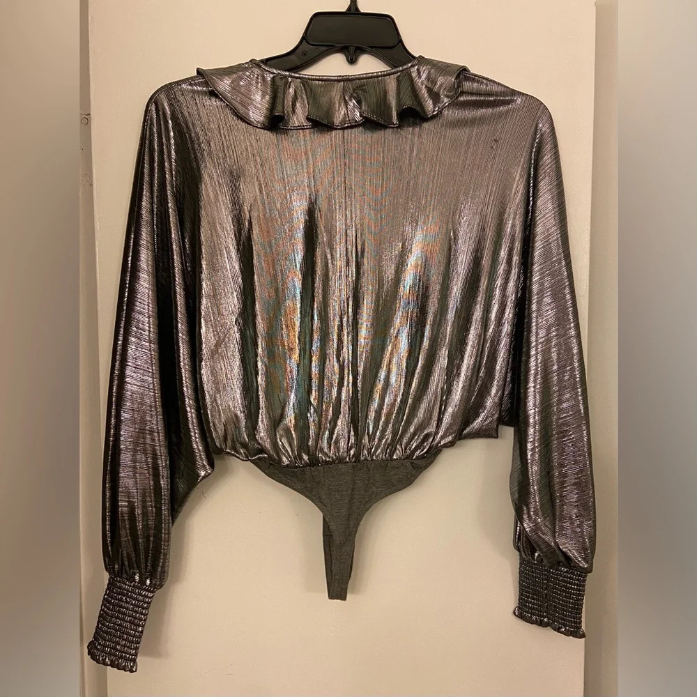 Retrofete Silver Metallic Deep V Ruffle Bodysuit Size XS - Picture 2 of 7